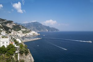 Amalfi mit Hafen